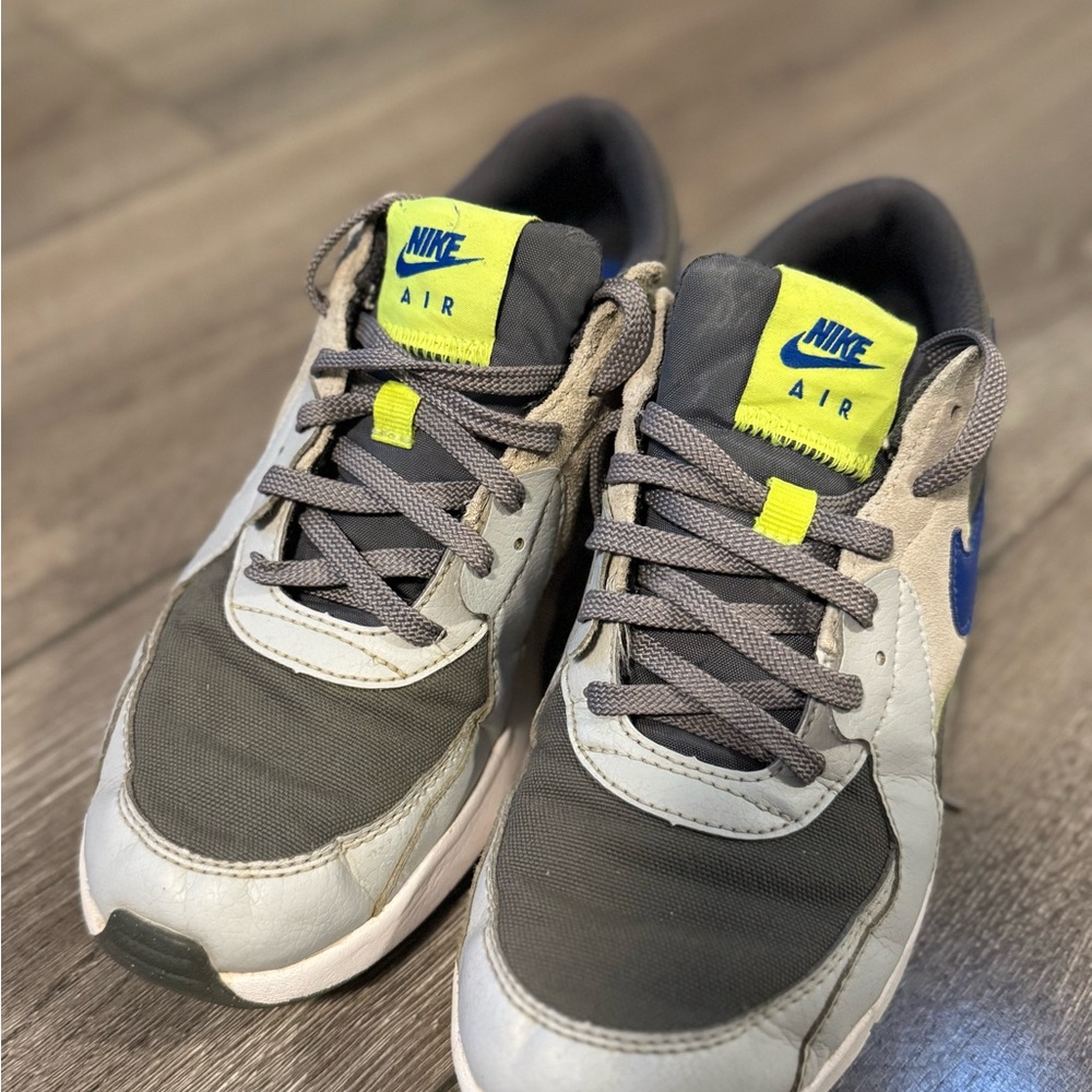 Nike Air Max Size 4Y